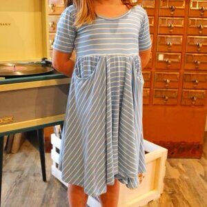 Girls Bijou Sauvage Clothier Between The Lines Super Soft Blake Knit Dress sz 2